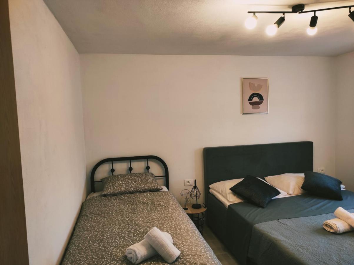 Apartments Zaton Draga Екстер'єр фото
